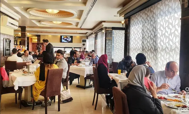رستوران نایب سعادت‌آباد
